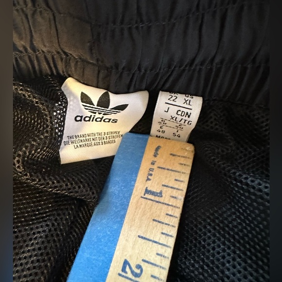 ADIDAS TECH TRACK PANTS Size XL (f6 - Picture 10 of 10